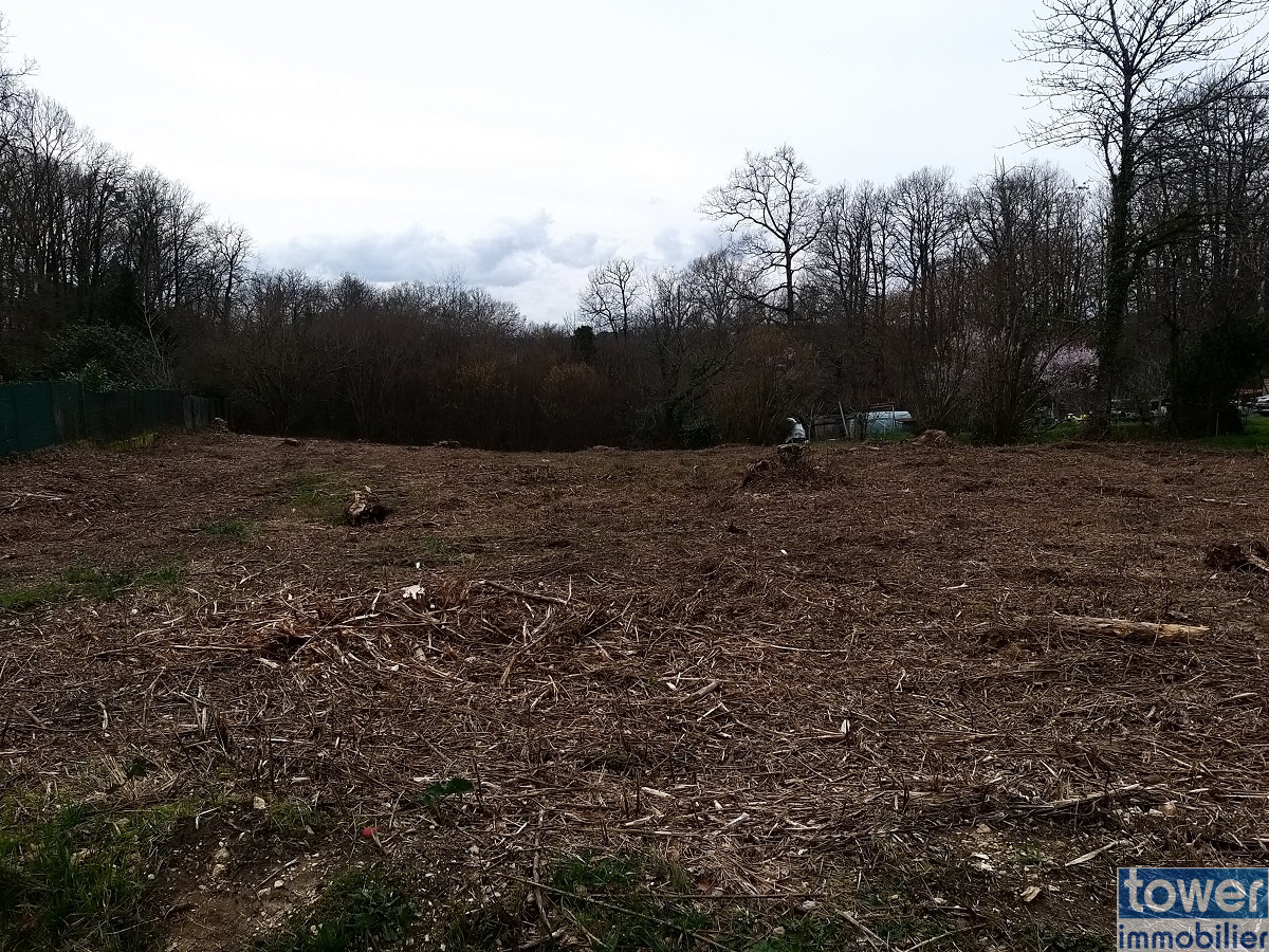 Terrain à bâtir à Sers à 14 mn de Soyaux